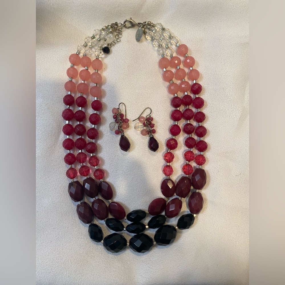 White House black market red beaded necklace set.